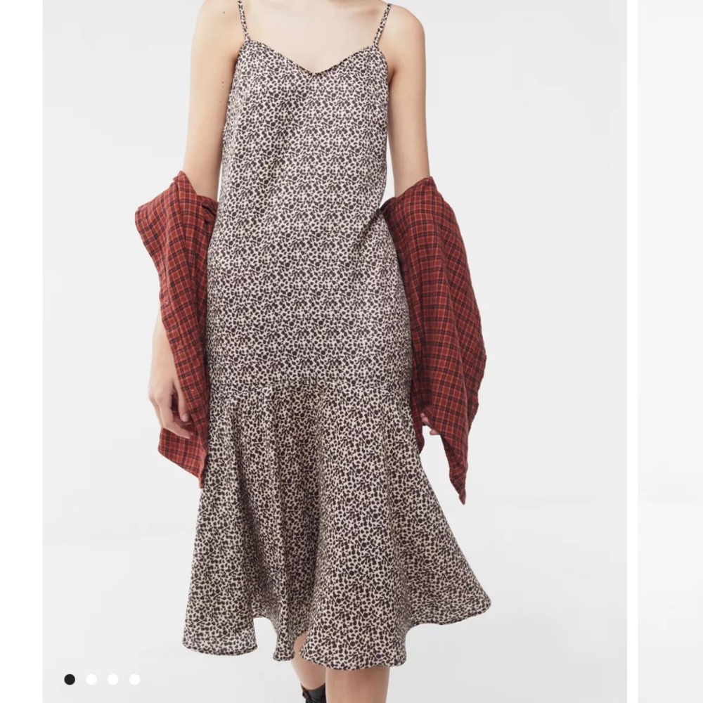 Urban Outfitters Gianna Leopard Print Ruffle Midi Dress